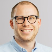 E-mail e número de telefone de Thomas Kuhlman