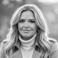 Mountain Construction Employee Kari Locke's profile photo