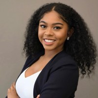 Cushman & Wakefield Employee Maya Holmes's profile photo