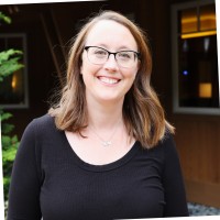 Lindsay Schloegl Email