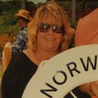 SENATOR INTERNATIONAL Freight Forwarding Employee Helen McDaniel's profile photo