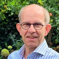 Henk van Dam Email