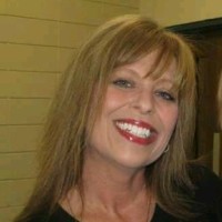 Ellen Hinrichs Email & Phone Number
