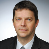 Mirosław Basiak Email