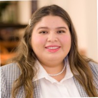 Valeria R. Email