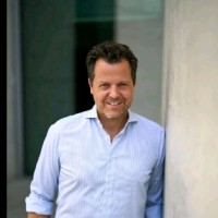 Ulf Christiansen Email