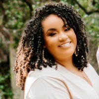 Alexandra Grant Email & Phone Number