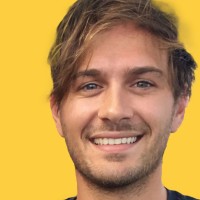Paramount Home Group Employee Alejandro Garay's profile photo