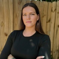 Julia Roldan Email & Phone Number