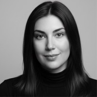 Caroline Videira Email