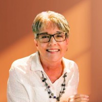 Creative Clay Employee Therese Johnson's profile photo