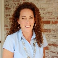 Holley Price