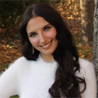 Alexa Rayhill Email