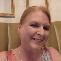 OsecoElfab Employee Kristine Hutton's profile photo