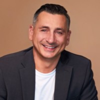 Eric Costantino