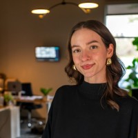 Mikayla Hollingsworth Email & Phone Number