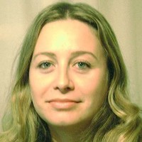 Débora Bechener Email