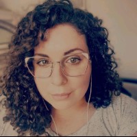 Beatriz de Lima Email