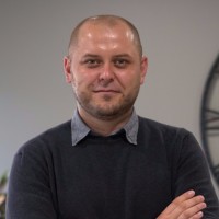 Elmedin Zubović Email