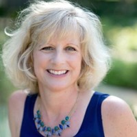 MoveCenter Employee Susan Spinali's profile photo