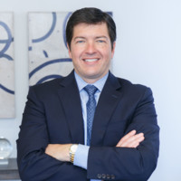 E-mail e número de telefone de Javier Urrutia