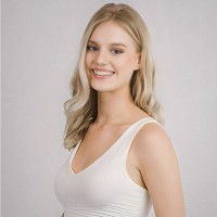 Earth & Images Employee Bri Lamastus's profile photo