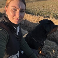 Viktoria Axenstedt Email