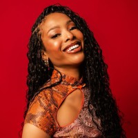 Hey Raychh Employee Rachel Mooreland's profile photo