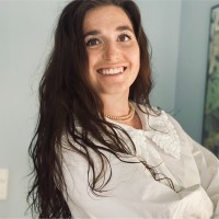 Anne Olesen Email