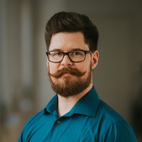 Dániel Illés Email