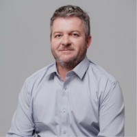 Simon Burt Email