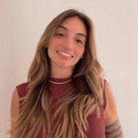 ÓGUI Simplifica Employee Leticia Namorato's profile photo