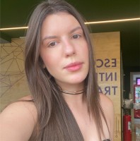 Dayanne Ferreira Email