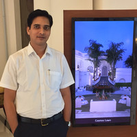 GSK Employee Mukesh Seth's profile photo