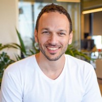 Attribute Employee Oded Raphaeli's profile photo