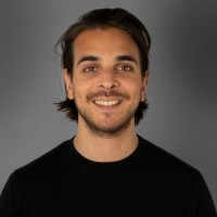 Léni Bekhechi Email