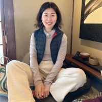 Min Yin Email & Phone Number
