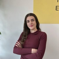 Laura Gashi Email & Phone Number