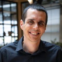 Email e telefono di Roie Shiloah