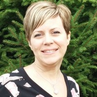 Lesley Leins Email & Phone Number