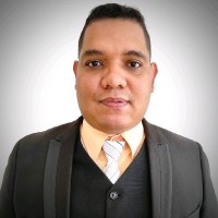 Randy Suárez Email