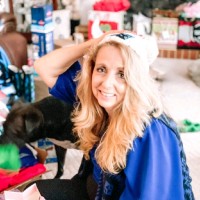 Toni Davis Email & Phone Number
