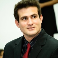 Andre Menardi Email