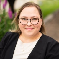 Samantha Bobor Email & Phone Number