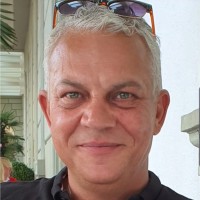Jürg Hauser Email