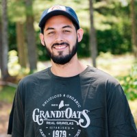 GrandyOats Employee Andrew Zuluaga's profile photo