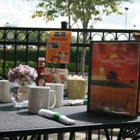 Sunny Cafe