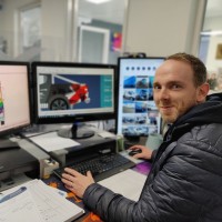 Elite Signs & Graphics Ltd Employee Simon James's profile photo