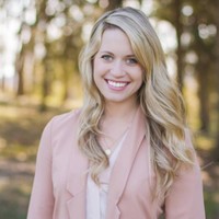 Clark Associates Employee Julia Marks's profile photo