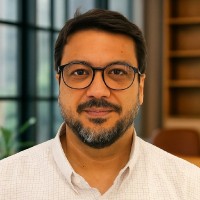 Mater Lab Employee Peterson Ruiz's profile photo
